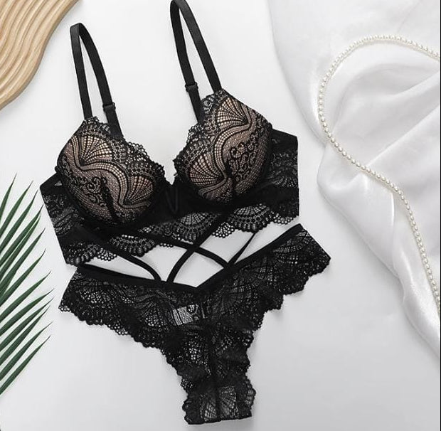 Printed Strapless Bra and Panty Set